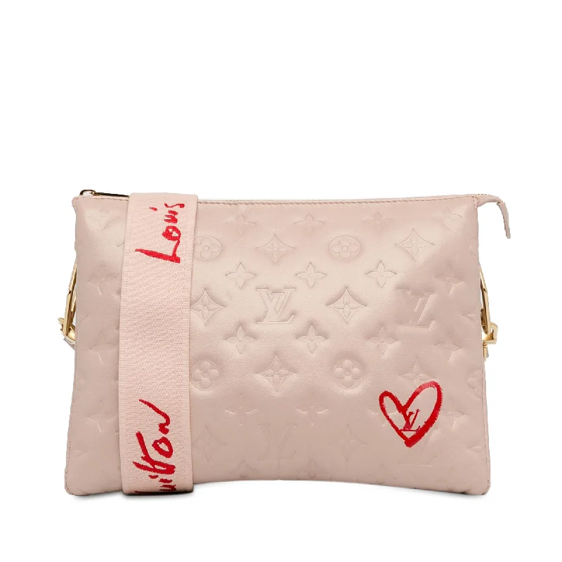 Louis Vuitton Monogram Fall In Love Coussin PM (SHG-5rP2ec)